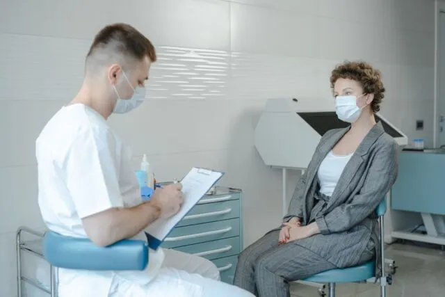 Leziuni mamare nepalpabile: cinci cazuri reale și ce s-a învățat din ele
