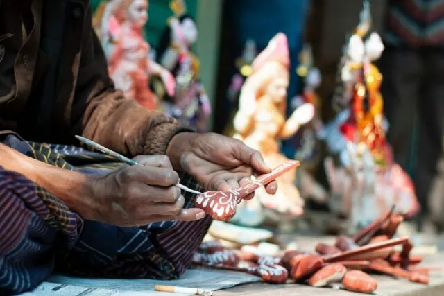Photo traditional crafts guide